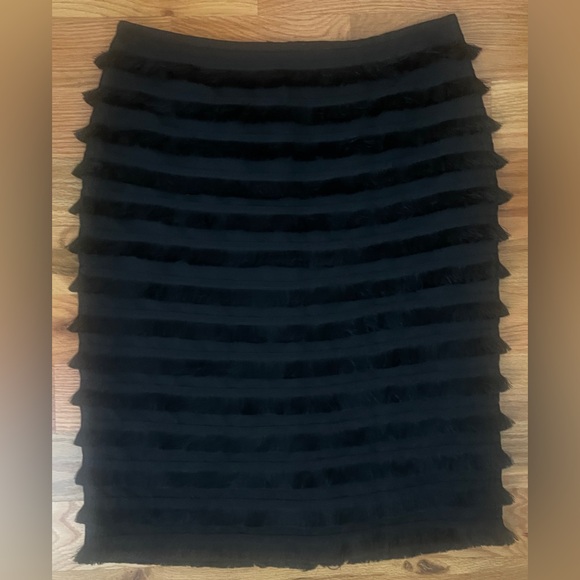 Lord & Taylor Black Fringe Pencil Skirt Size 8 - Picture 3 of 5